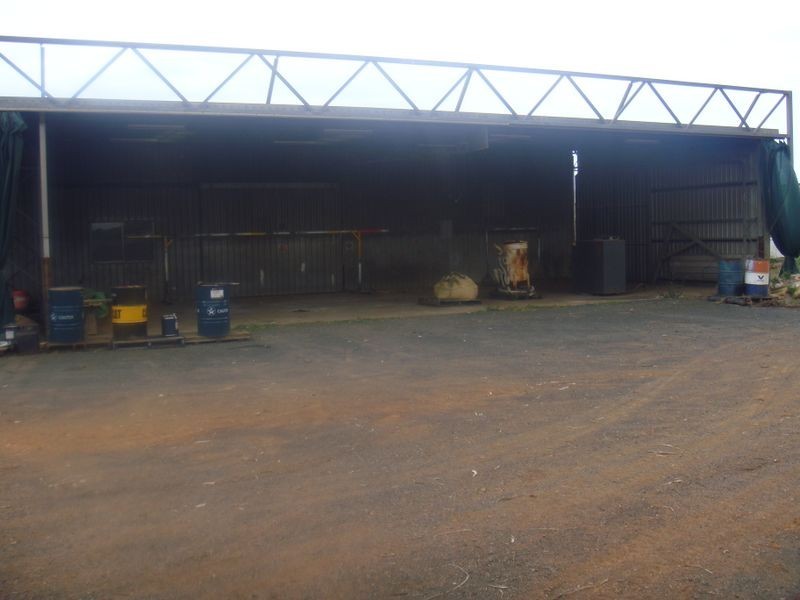 86 Industrial Avenue, Wilsonton QLD 4350