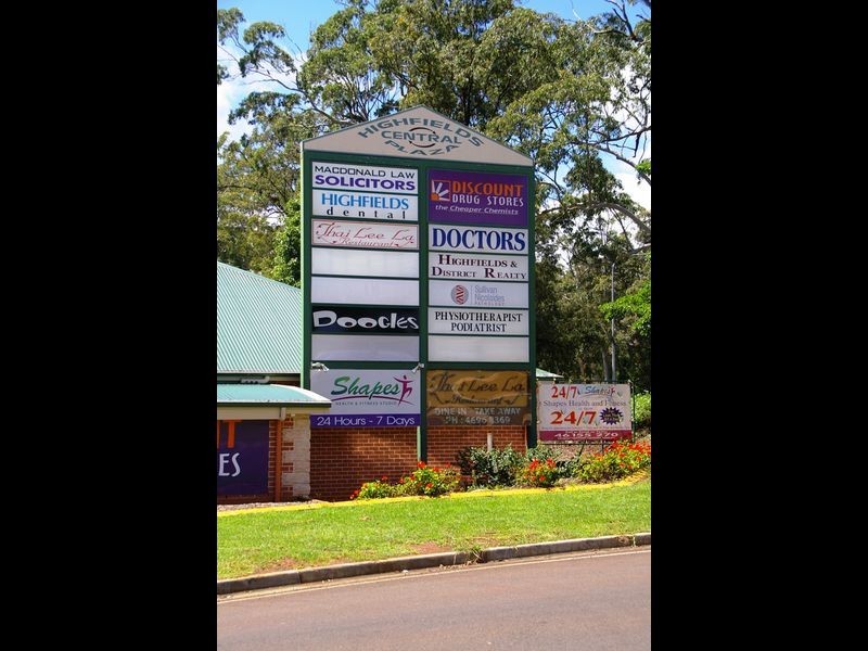 3/2 Plaza Circle, Highfields QLD 4352