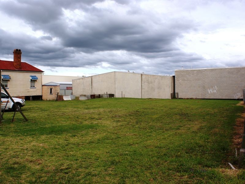 4-6 Tointon Street, Toowoomba City QLD 4350