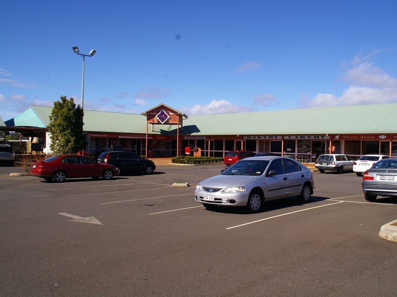 8a/462 West Street, Kearneys Spring QLD 4350