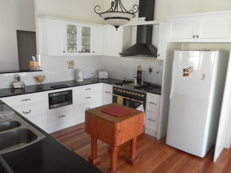 0 – Lyra Views Cafe, Stanthorpe QLD 4380