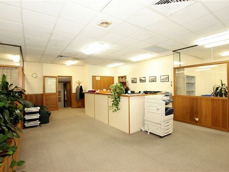 1 & 2/382 Ruthven Street, Toowoomba City QLD 4350