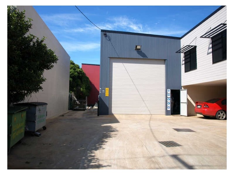 6 Avoca Street, South Toowoomba QLD 4350