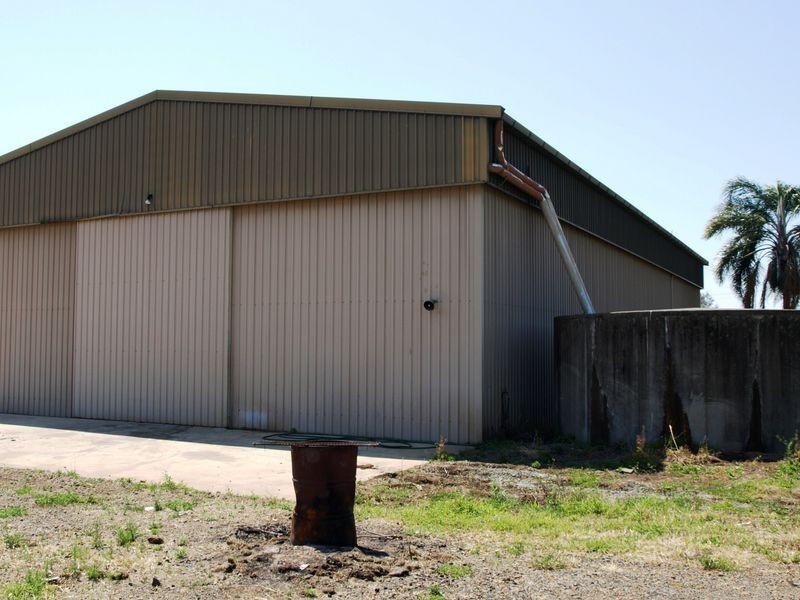 8700 Warrego Highway, Withcott QLD 4352