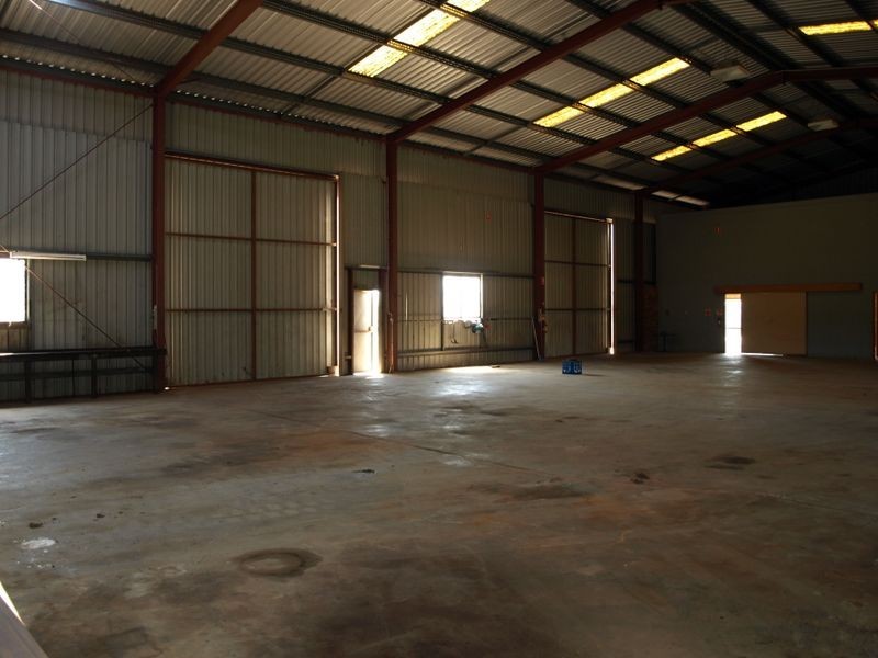 8700 Warrego Highway, Withcott QLD 4352