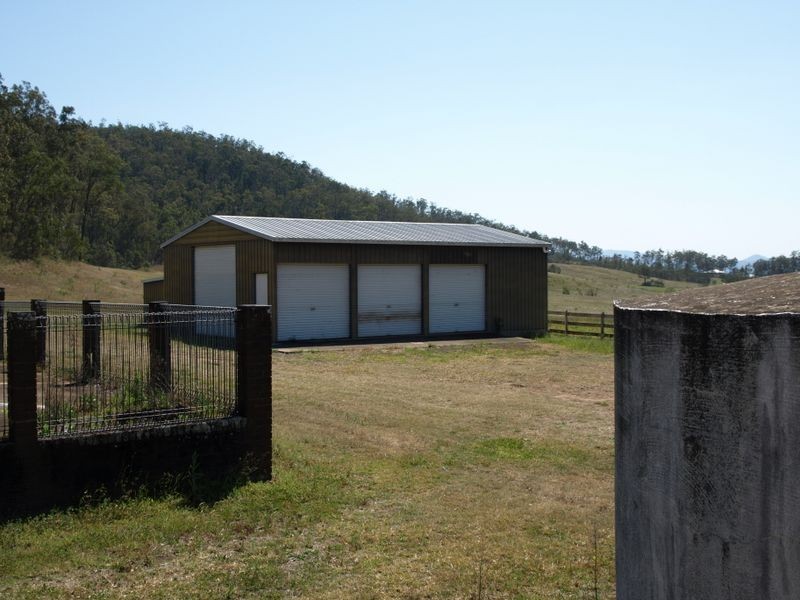 8700 Warrego Highway, Withcott QLD 4352