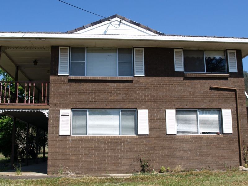 8700 Warrego Highway, Withcott QLD 4352