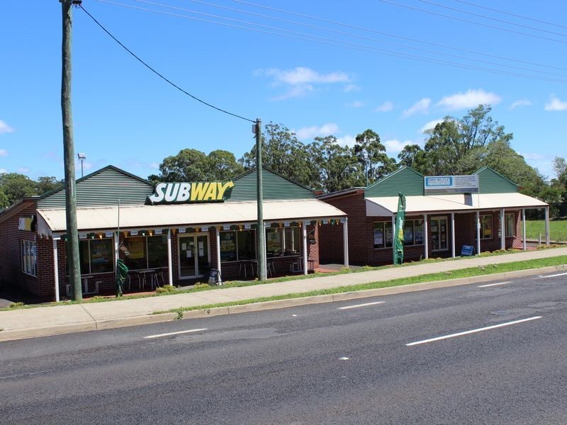 10486 New England Highway, Highfields QLD 4352
