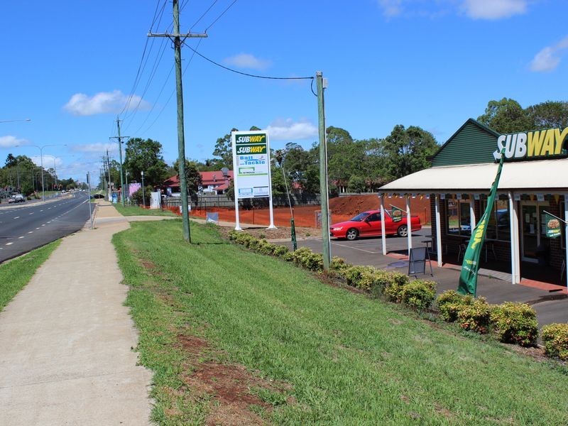 10486 New England Highway, Highfields QLD 4352