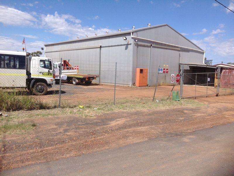 148 Dawson Street, Miles QLD 4415