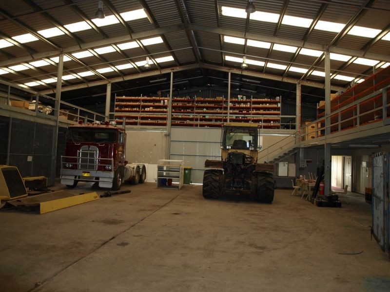 24 Duke Street, Jondaryan QLD 4403