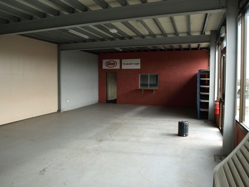 24 Duke Street, Jondaryan QLD 4403