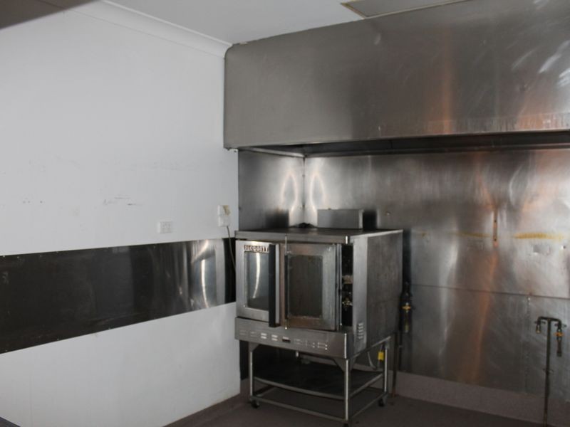 2/10476 New England Highway, Highfields QLD 4352