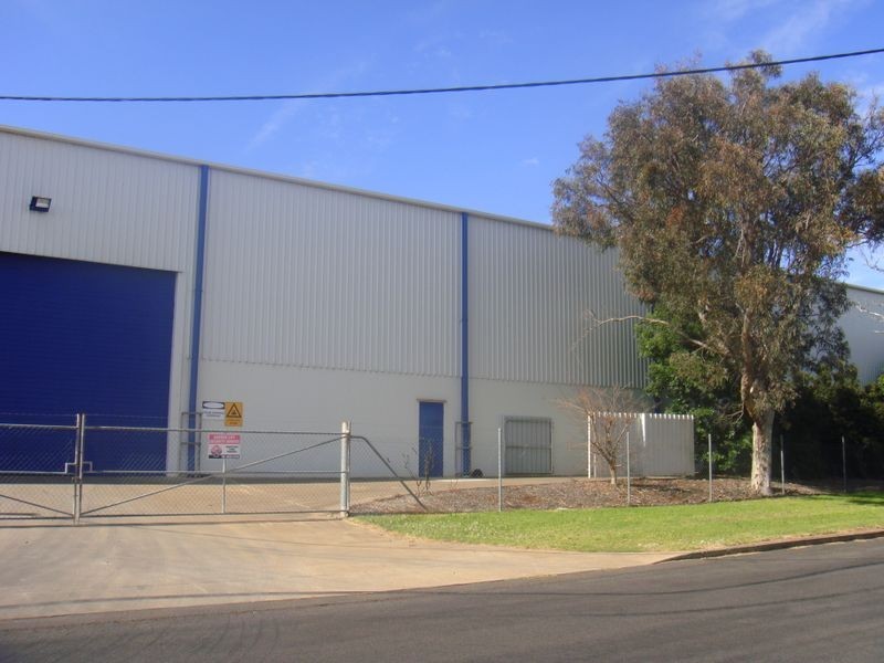 12 Carroll Street, Wilsonton QLD 4350