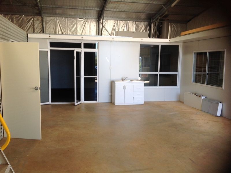 2 & 3/9 Progress Court, Harlaxton QLD 4350