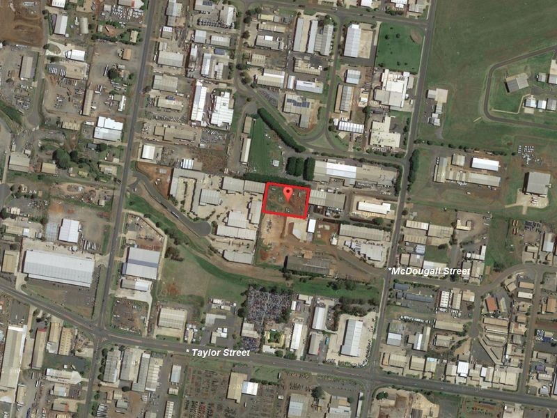 2/207-217 McDougall Street, Wilsonton QLD 4350