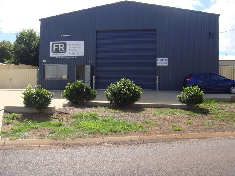 16 Aspect Street, North Toowoomba QLD 4350