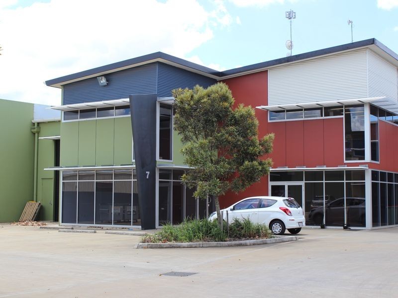 7 & 8/189 Anzac Ave, Harristown QLD 4350