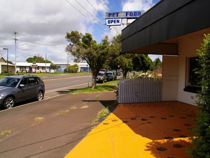 145-147 Anzac Avenue, Harristown QLD 4350