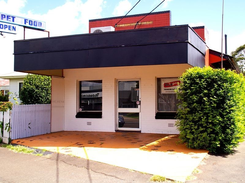 145-147 Anzac Avenue, Harristown QLD 4350