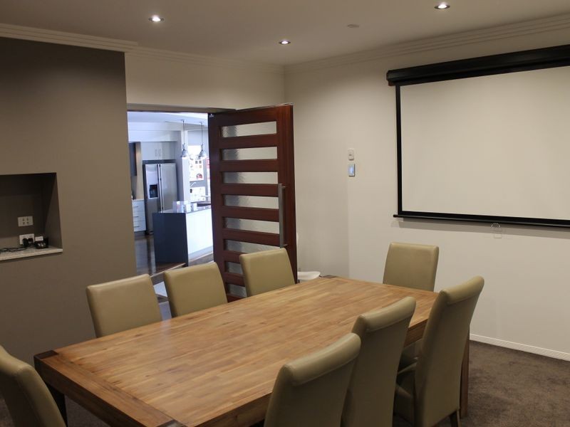 1& 2/648 Ruthven Street, Toowoomba City QLD 4350