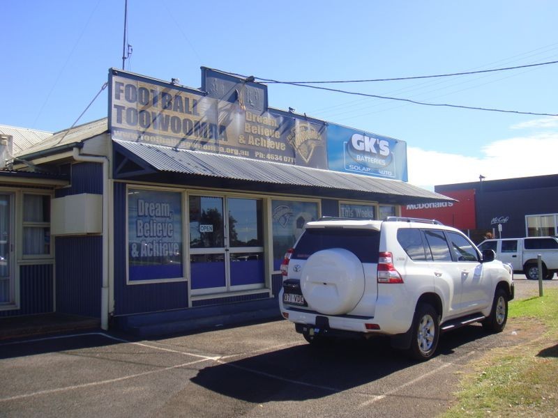 2/143 Anzac Avenue, Harristown QLD 4350