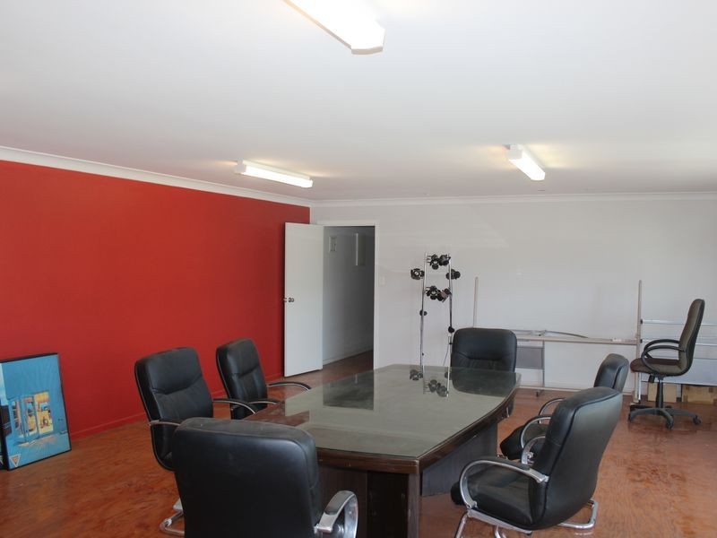 15 Freighter Avenue, Wilsonton QLD 4350