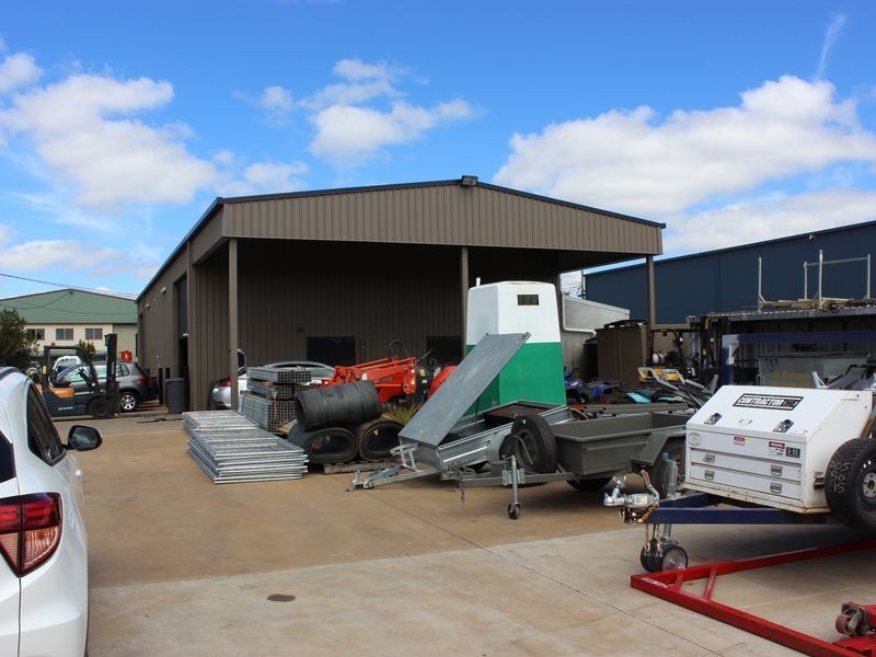 7 Rocla Court, Glenvale QLD 4350