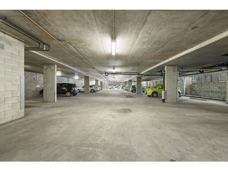 Shop 5/2 Wilmot Street (Red Edge Shopping Centre), Toowoomba City QLD 4350