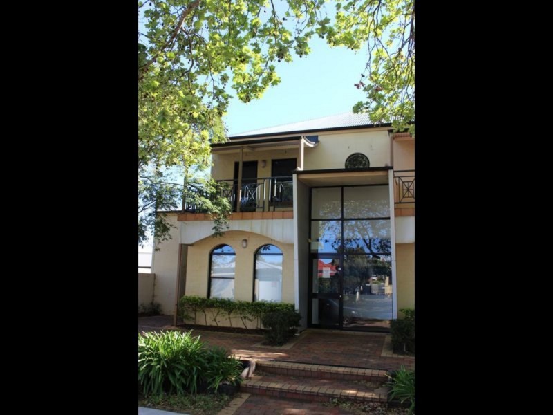 Suite 2/109 Herries Street, East Toowoomba QLD 4350