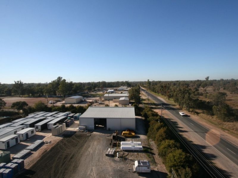 51-63 Downes Road (Warrego Highway), Chinchilla QLD 4413