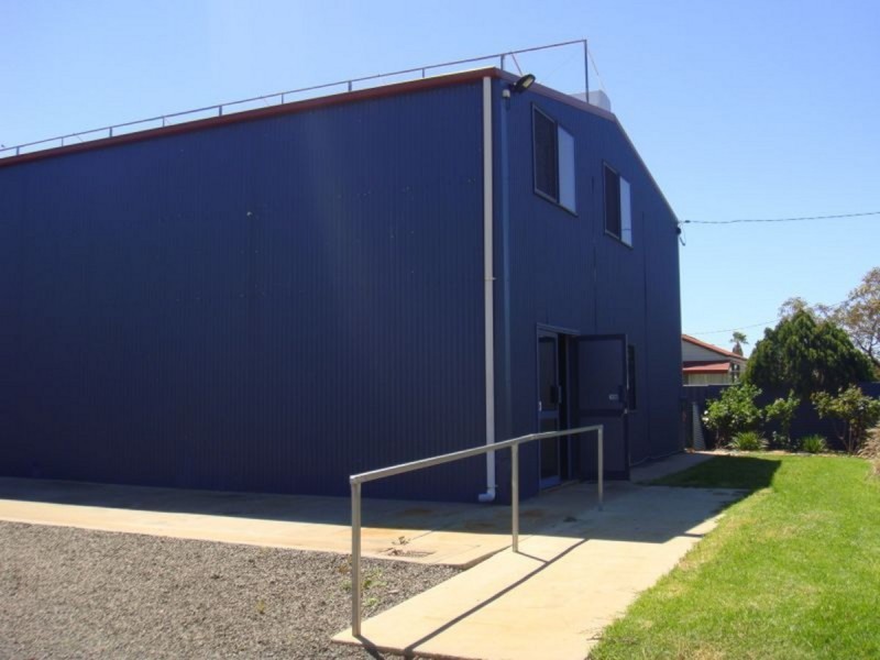 71 Feather Street, Roma QLD 4455