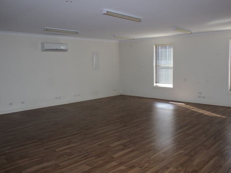17 Kitchener Street, East Toowoomba QLD 4350