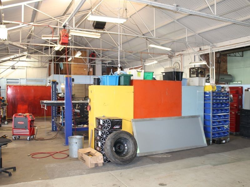 2 Neil Street, Toowoomba City QLD 4350