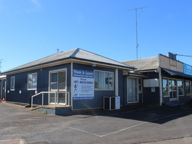 2/143 Anzac Avenue, Harristown QLD 4350