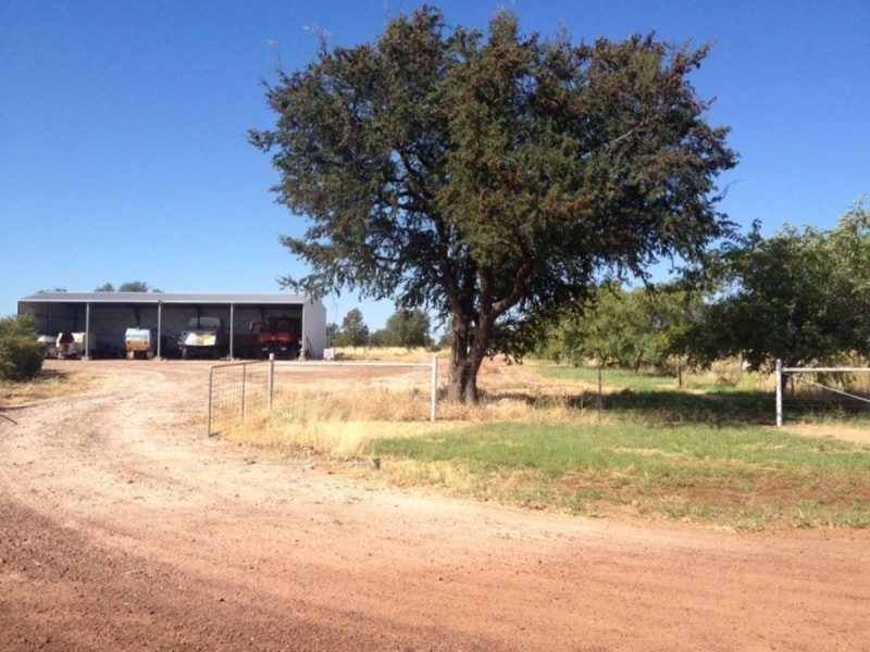 Lot/9-10 Industrial Estate Road, Surat QLD 4417