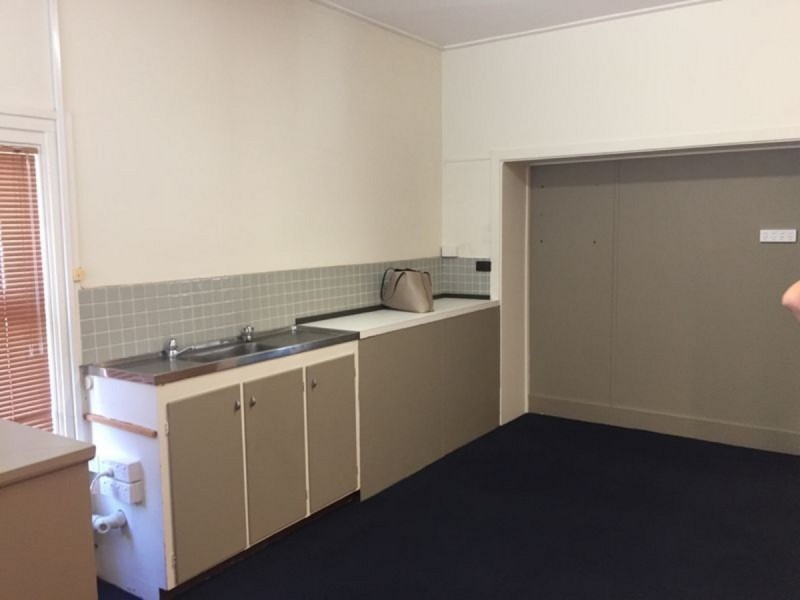 FF Suite 9/28 Bell Street, Toowoomba QLD 4350