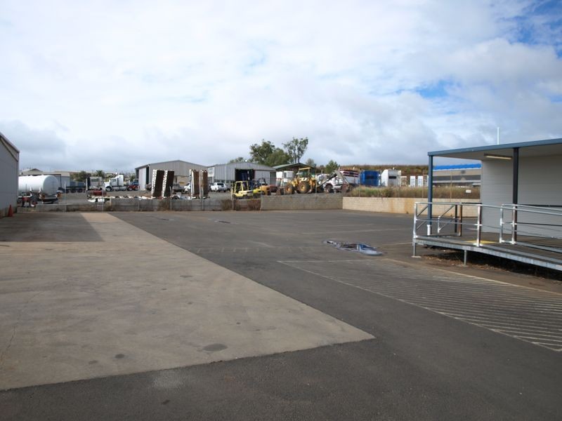 2/78 Carrington Road, Torrington QLD 4350