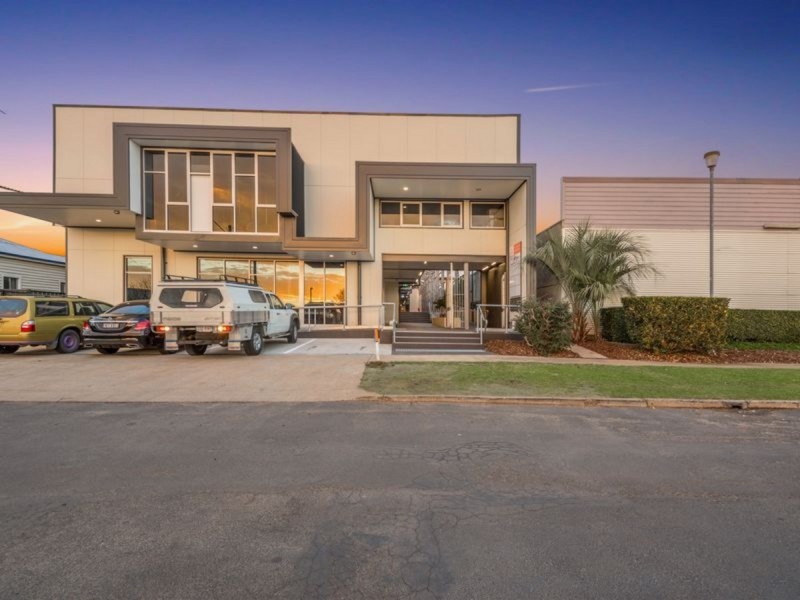 Suite 7/661 Ruthven Street, South Toowoomba QLD 4350