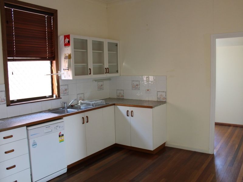 8 Station Street, Toowoomba City QLD 4350