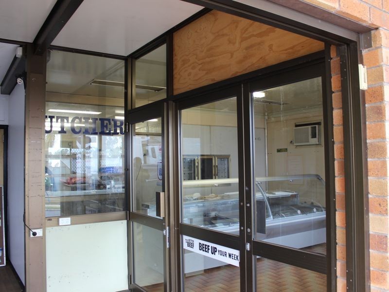 37 Main Street, Meringandan QLD 4352