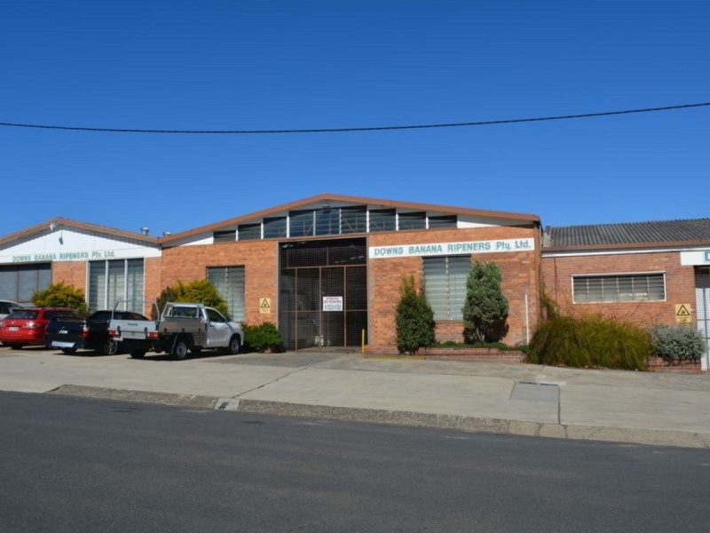 8 Evelyn Street, Toowoomba QLD 4350