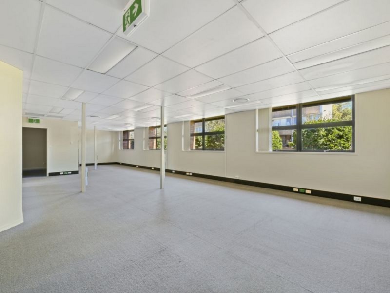 5 Kitchener Street, East Toowoomba QLD 4350