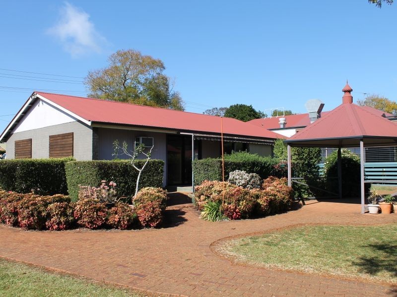 8/10476 New England Highway, Highfields QLD 4352