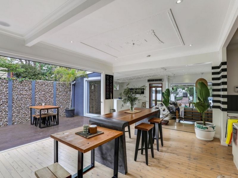 21 Bridge Street, East Toowoomba QLD 4350