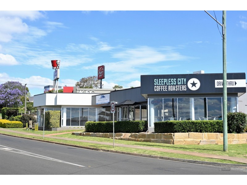 Shop 2/360-362 Stenner Street, Kearneys Spring QLD 4350