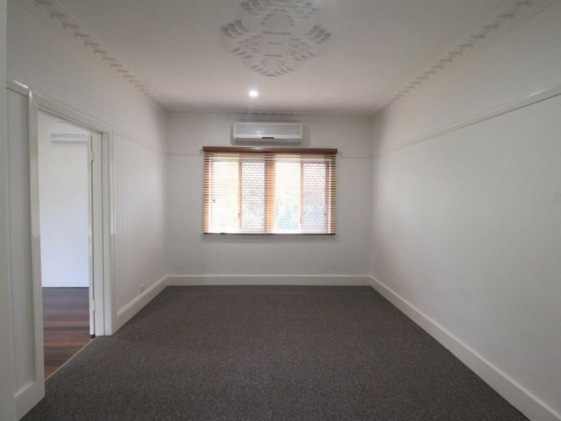 32 Burns Street, Fernvale QLD 4306