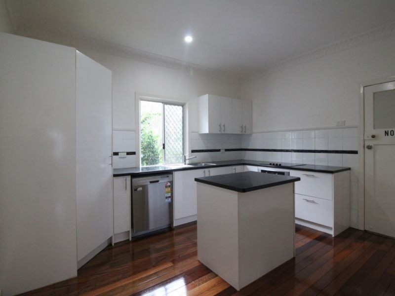 32 Burns Street, Fernvale QLD 4306