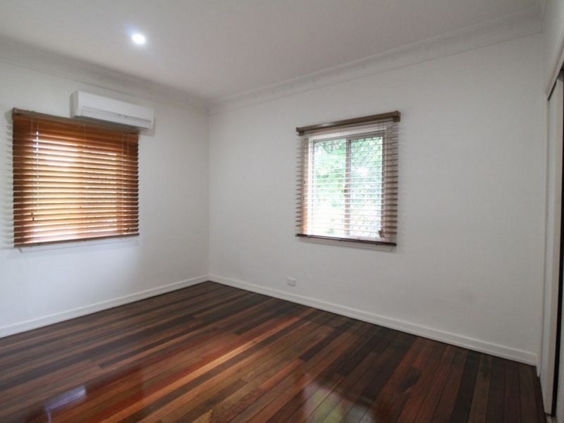 32 Burns Street, Fernvale QLD 4306