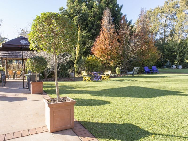 0 – Kingfishers Cafe & Restaurant, Toowoomba QLD 4350